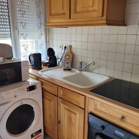 Au Calme - Maison Duplex Et Parking Châlons-en-Champagne